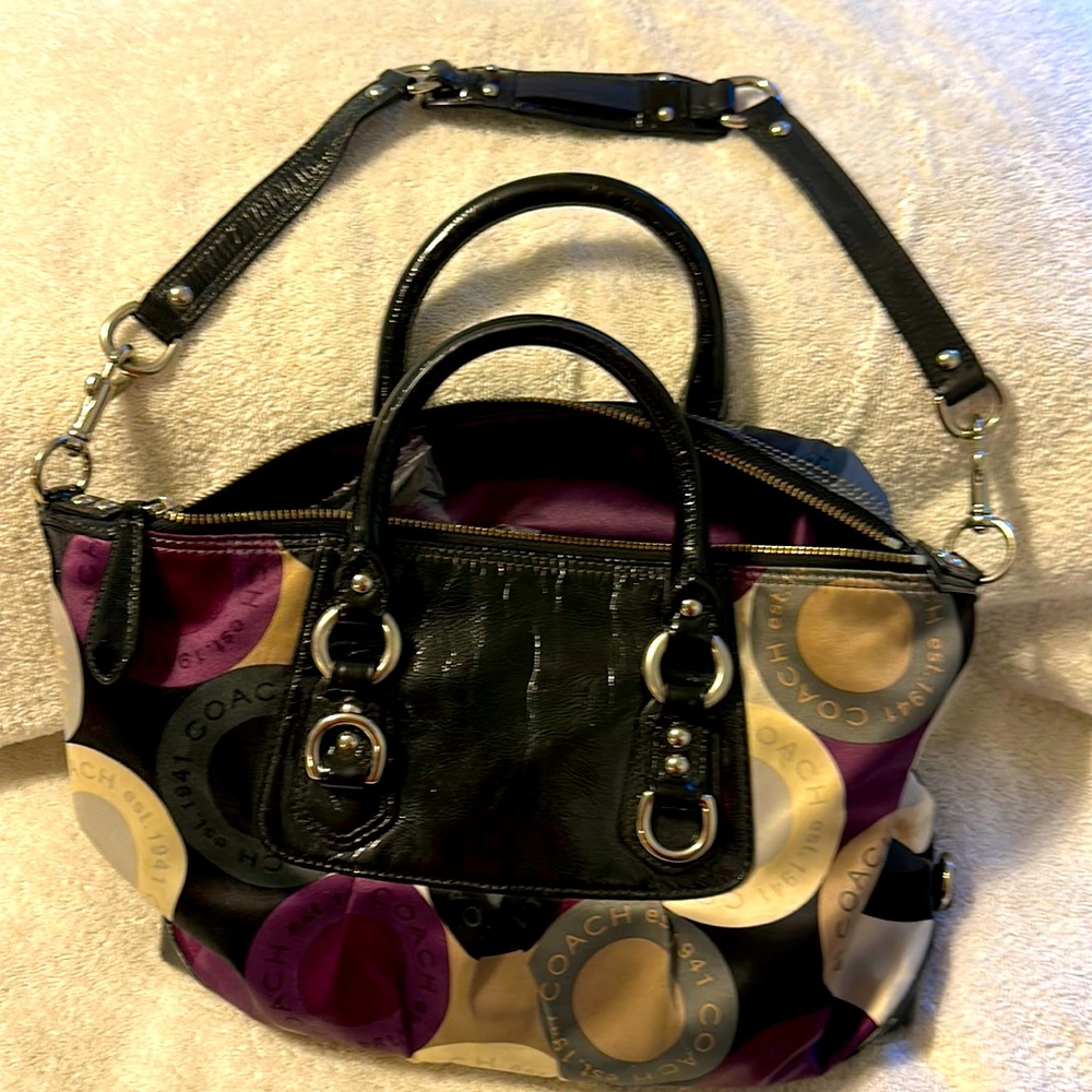 Coach with unique colors for fall